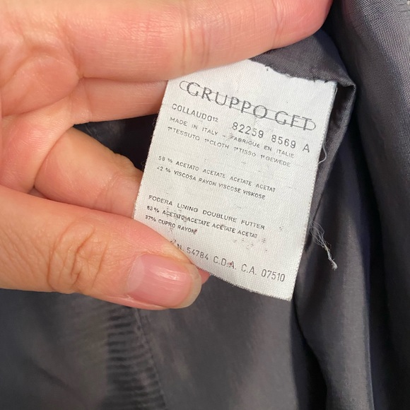 Vintage Giorgio Armani blazer, size 6 - Picture 2 of 3